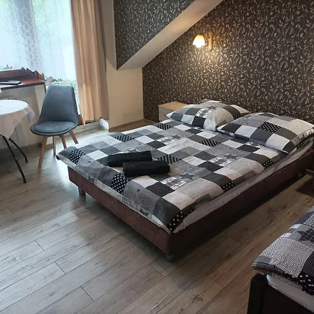 Homestay A-piramida Wroclaw