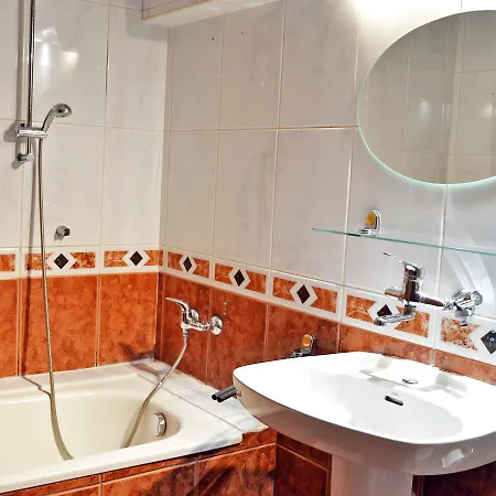 A-piramida Homestay
